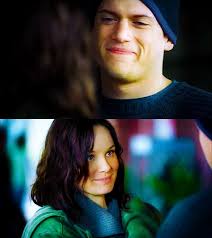 michael sarah omgosh they are so adorable prison break wentworth miller prison break prison