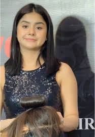 Roza Apu asked me why I chose to learn makeup from her. I replied that I  saw a status she posted, which really motivated me. And secondly, I’m a fan  of Tahsan. After hearing my second reason, Apu ...