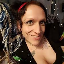 Lindsey Faith's Instagram, Twitter & Facebook