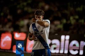 Puebla resiste con 10 y vence 1-0 a Bravos de Juárez