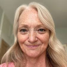 42 years ago, when I was leaving university & straight into my first acting  job, my dad was deeply upset that I wasn't, after all, going to become a  lawyer or teacher. |