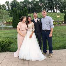 Congratulations To My Best Friend Carlin And Her Husband Evan Ya Ll S Wedding Was Soooo Gorgeous Carlinbates Duggars Duggar Wedding Carlin Bates