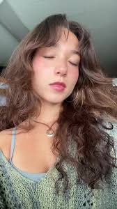 This song makes me wanna frolic around🙆🏻‍♀️