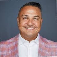 Bobby Pyles's Instagram, Twitter & Facebook