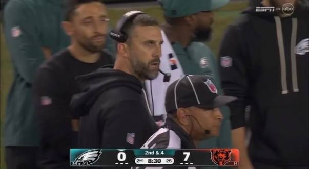Eagles head coach Nick Sirianni to Bears LB D’Marco Jackson following his hit on QB Jalen Hurts , “YOU’RE A P*SSY! YOU’RE A P*SSY!”, (@sportsbetexpert)
