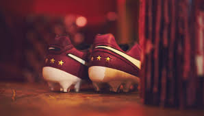 Pin On Kicks Sneakers Shoes Boots