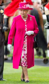 Stil Elizavety Ii Monohrom Queen Elizabeth Royal Fashion Her Majesty The Queen