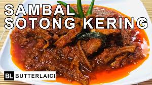 Dalam resepi ni, che nom tambah serbuk cili supaya kuah kari tidak terasa muak, sebab memang kari sotong sangat sedap jika kuahnya pedas. Resepi Sambal Sotong Kering Che Nom Malayten