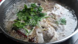 Sup ikan merah adalah sup ikan yang agak popular. Sup Ikan Jenahak Azie Kitchen