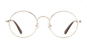 Alltså de glasögon hon bär när hon intervjuas i nutid. Eyewhiz Glasogonblogg Fragor Fran Lasare