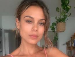 Baker And The Beauty': Nathalie Kelley: Reason For 'Dynasty' Dismissal