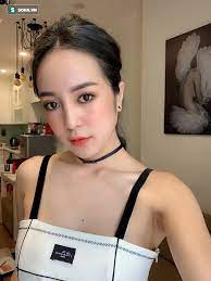 Mới đây, một đoạn clip ghi lại cảnh đang quan hệ t.ì.nh d.ụ.c của một đôi nam nữ gây chú ý mạng xã hội. Tiáº¿p Vien Hang Khong Bá»‹ Quay Len Tren May Bay Gay Xon Xao Tiáº¿t Lá»™ Thanh Tich Khá»§ng Thá»i Ä'áº¡i Há»c