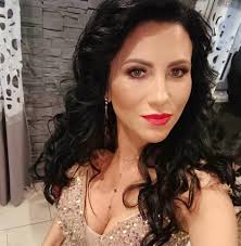 Dzień dobry czy ktoś miał firmę Górzny Group? Z czystego powietrza starała  się firma o dofinansowanie i czy jest ktoś że dostał dofinansowanie i  wykonali usługę w całości?Elewacja ,wymiana okien itp ?I