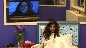 Akibat dari kejadian yang menimpa izzy, bosnya sangat kesal terhadap izzy pucelle. Bigg Boss 10 Day 57 Mona Questions Nitibha About Sharing Bed With Manveer