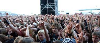 Kwiat jabłoni wystąpił między innymi na open'er festival, spring break festival czy pol'and'rock festival, który spotkał się z ogromnym. Pol And Rock Festival 2021 Bilety Ile Kosztuja Wejsciowki I Za Co Placimy Eskarock Pl