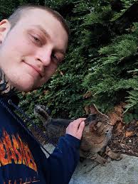 Hi, I have recently moved to Ljubljana from Prague, Czech Republic. I am 22  years old, social and easy going, but responsible person. I am currently  looking for a single room in