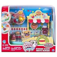 The yellow tabby shorthair comes with an adorable kitten baby figure to play with. Chubby Puppies Friends Burger Shack Playset