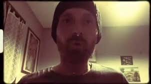 Message d'un chanteur bien vivant. , https://difymusic.com/bess,  https://bess-music.bandcamp.com/merch, Ou en mp directement :) , Joyeux  Noel , -bESS-