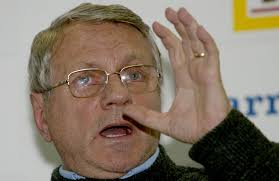 Dan apolzan, pentru obtinerea licentei a uefa. Antrenorii Au Sindicat Trebuie SÄƒ Ne ApÄƒrÄƒm Impotriva Patronilor