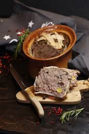 Terrine De Chevreuil Aux Noisettes Et Aux Baies Rouges Epicetout La Cuisine De Dany Terrine De Chevreuil Terrine Alimentation