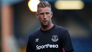 Stekelenburg began his career at ajax, playing 282 matches over nine seasons and winning nine honours, including two eredivisie titles, he went on to play for roma, fulham, monaco. Everton Goalkeeper Maarten Stekelenburg Signs New 2 Year Contract Until 2020 90min