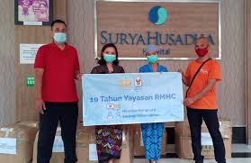 Yayasan lontar adalah organisasi independen dan nirlaba yang berkedudukan di jakarta, indonesia. Hut Ke 10 Yayasan Rmhc Bagikan 20 000 Tas Harapan Di 10 Provinsi Indonesia Era Madani