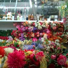 Very colourful, the outside has a lot of small shops selling fresh fruits and vegetables. Photos At Graffiti Flowers Jakarta Utara Jakarta