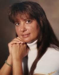 Marie Titus's Instagram, Twitter & Facebook