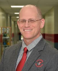 Fitchburg High principal to receive FSU Alumnus Award