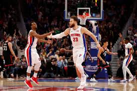 :s12 yeah i think rondo sort of prove that you can't survive in the current nba as just a playmaker. Nba Playoffs 2019 Predicting Final Standings In East S Race