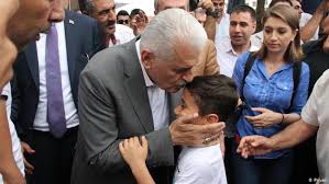 Türkiye büyük millet meclisi başkanı. Binali Yildirim Diyarbakir A Desteginizi Istemeye Geldim Turkiye Dw 06 06 2019