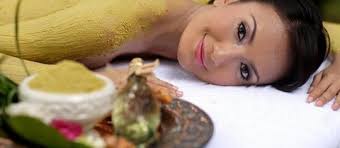Jangan lepas tumbuk belacan dan cili terus pakai guna tumbuk beras dan kunyit. Lulur Untuk Kulit Yang Cantik Jangan Kaget Dengan Bahan Ini