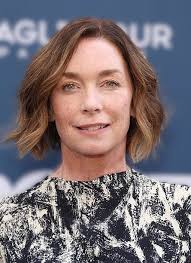 Mary Steenburgen had been working long shifts at The Magic Pan, a creperie 