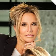 Cindy Stumpo's Instagram, Twitter & Facebook