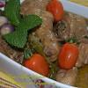 Masukkan bahan kisar, rempah tumis dan rempah kurma ayam, kacau sehingga pecah minyak. 1