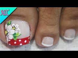 Diseño de uñas elegantes/decoración de uñas pie mariposa/uñas decoradas para pie en tono amarillo. Diseno De Unas Para Pies Flor Y Frances Principiantes Flower Nail Art French Nail Art Nlc Y Unas Manos Y Pies Arte De Unas De Pies Disenos De Unas Pies