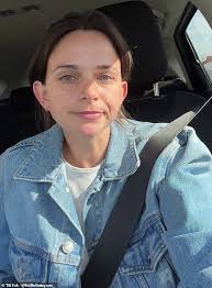 AFL star Jeremy Finlayson and his terminally ill wife Kellie forced to move  house as she battles stage four bowel cancer