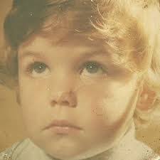 Dennis Leech's Instagram, Twitter & Facebook