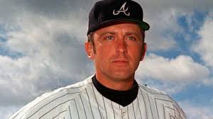 Hall of Fame pitcher Phil Niekro dead at age 81