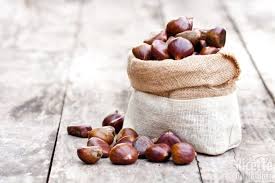 Le castagne bollite sono davvero semplici da preparare, una ricetta golosa ideale per l'autunno da realizzare a casa. Come Cuocere Le Castagne Microonde Caldarroste Bollite