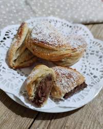 50 g di zucchero bianco. Fagottini Di Pasta Sfoglia Alla Nutella Lisa In Cucina
