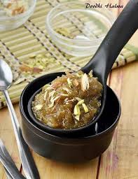 Doodhi Halwa Lauki Halwa Recipe Doodhi Halwa Tarladalal Com Dudhi halwa (lauki ka halwa). doodhi halwa lauki halwa recipe