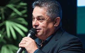 João Rodrigues anuncia disputa ao Governo do Estado