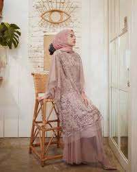 Model baju kebaya modern hijab terbaik 2020 desain mewah. 45 Model Gamis Brokat Kombinasi Modern Terbaru 2020