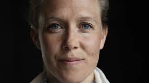 Tidligere ansatte på idrætsuddannelse fortæller om psykisk pres fra  direktøren: “Grotesk måde at behandle sine ansatte på”