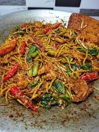 Akhir sekali tolakkan sedikit mee ke tepi dan letakkan sedikit minyak. Buat Sendiri Mi Goreng Style Kedai Mamak Cara Sangat Mudah Tapi Sedap Kemain Daily Makan