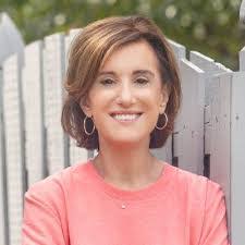 Mitra Malek's Instagram, Twitter & Facebook