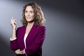 Le 13h, c'est la meilleure édition pour une maman. Marie Sophie Lacarrau Remplacee Au 13h De Tf1 A Cause Du Covid Le Huffpost
