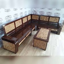 Dalam pemilihan kursi kayu sendiri harus anda sesuaikan dengan konsep pada ruangan, kursi kayu ukiran biasanya untuk nuansa yang lebih klasik, serta kursi kayu yang tidak menggunakan ukiran nah, untuk lebih lengkapnya mari kita simak beberapa contoh model kursi kayu untuk ruang tamu. Jual Kursi Meja Tamu Sudut Motif Koin Bola Kayu Jati Furniture Jepara Terbaru Juli 2021 Blibli