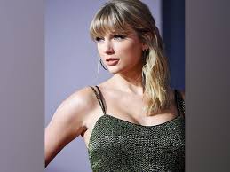 Perfectly fine, she sings on the hook, how's your heart after breaking mine?/mr like the other vault tracks, swift wrote mr. Taylor Swift Drops New Single Mr Perfectly Fine Ahead Of Fearless Re Release
